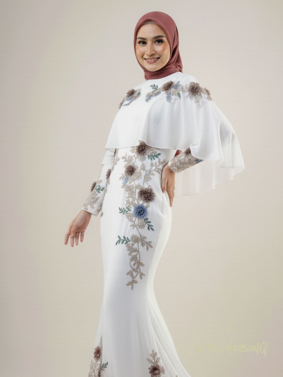 Sulam 3D dan Patching Lace - Busana Majlis Resepsi Cape Long Dress