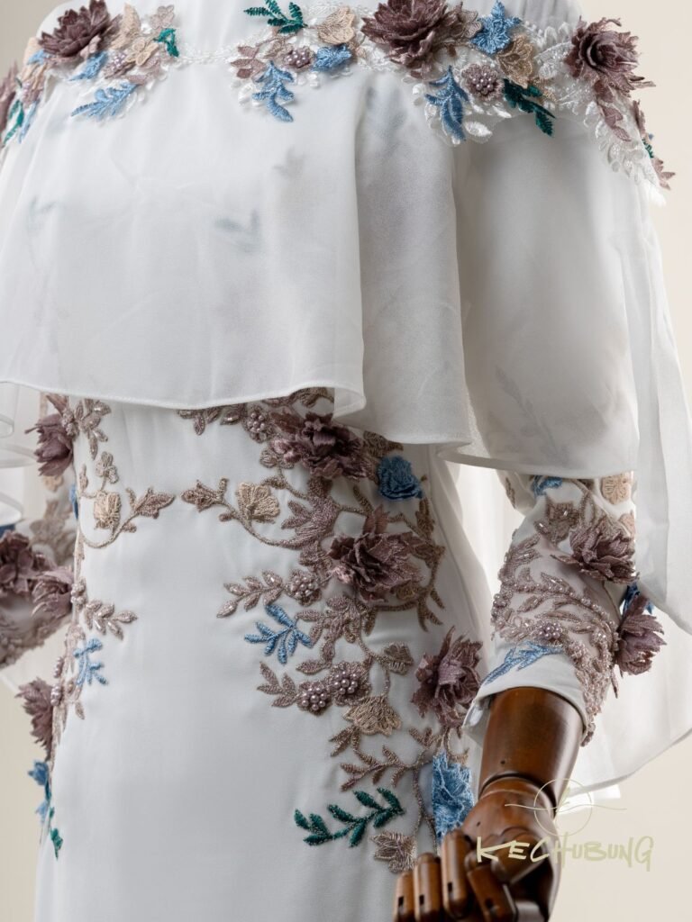 Sulaman 3D dan Patching Lace - Busana Majlis Resepsi Cape Long Dress